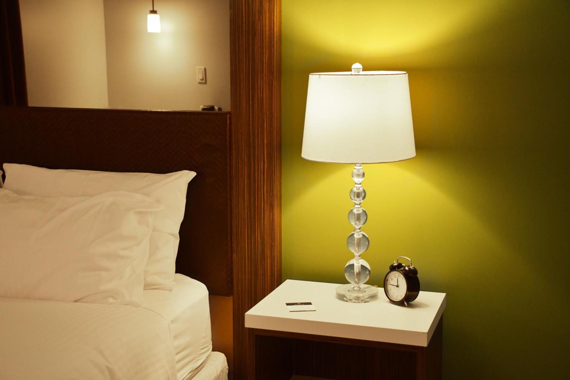 St. James' Gate, Boutique 4*